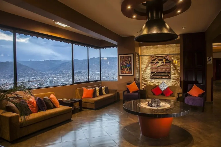 Apu Mountain Lodge