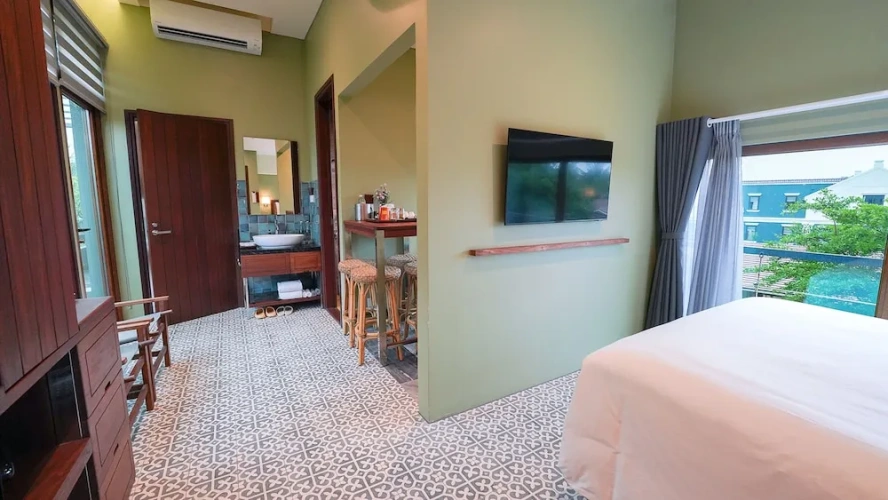 2 Bedrooms Family Apartment beachfront