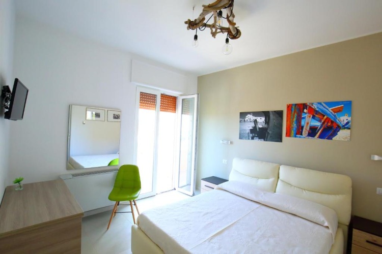 Deluxe Double room with partial sea view