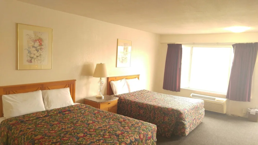 Parkway Inn