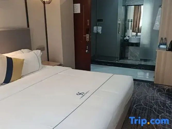 Deluxe Double Suite