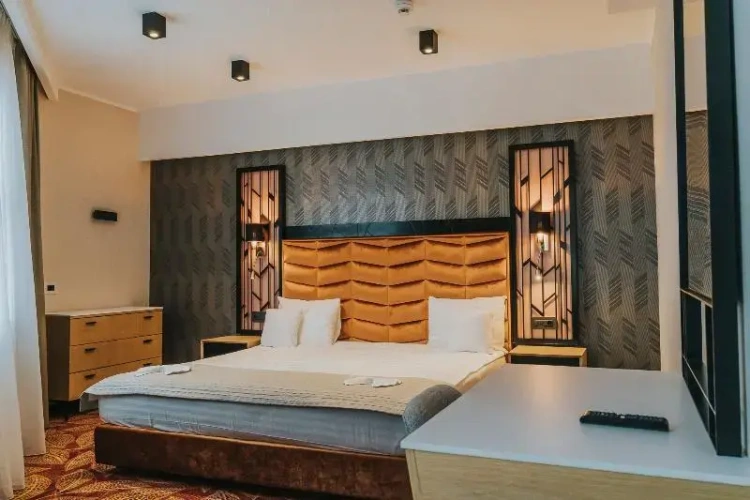 Business Apartment with balcony