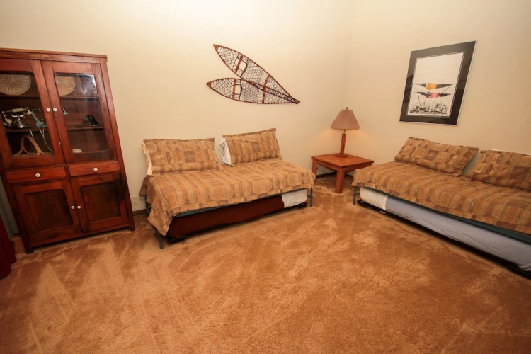Mountainback #42, Loft, Corner 2 Bedroom Condo