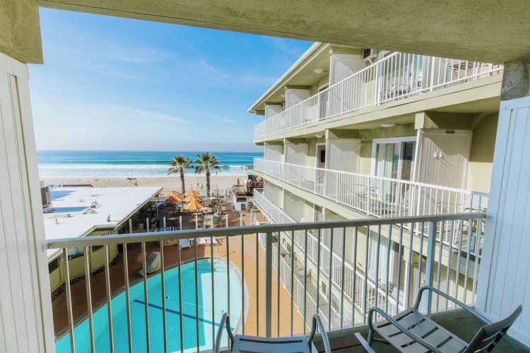 Standard Double room with balcony and with ocean view