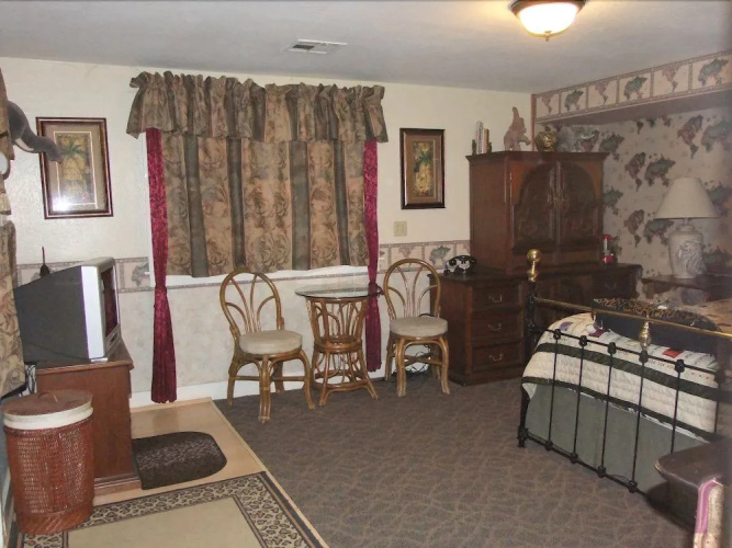 Robins Nest Bed & Breakfast
