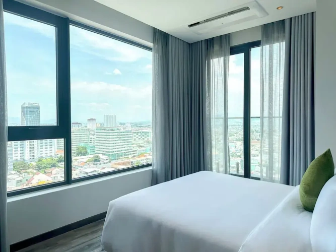 3 Bedrooms Executive Suite with river view