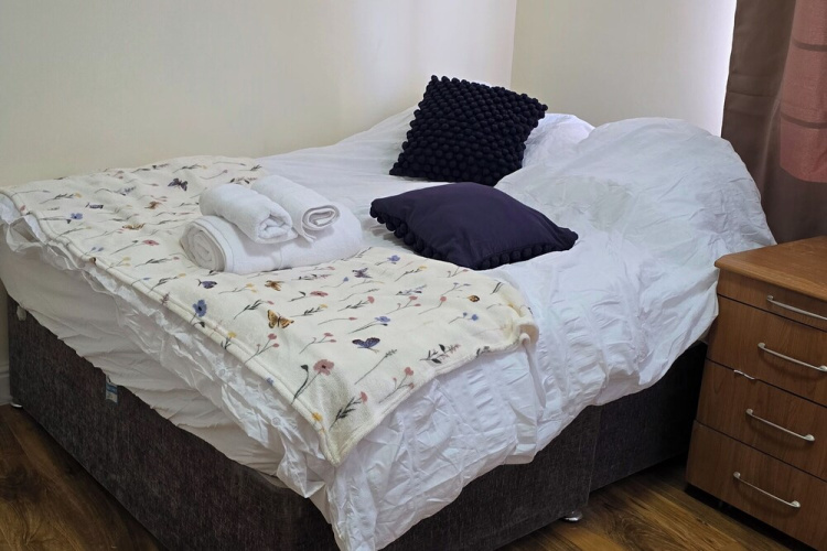 Central 1 Bed Apartment Sleeps 2 With Wifi