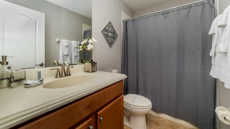 1492 Moon Valley Drive