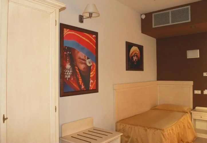 Standard Single room