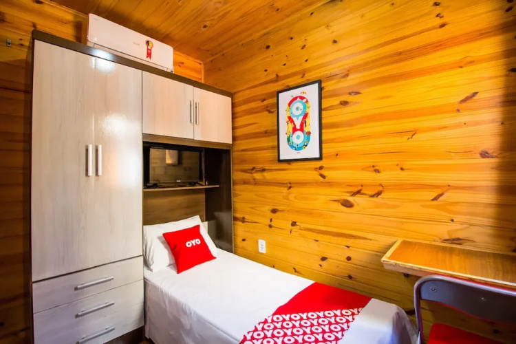 Housing Hotel