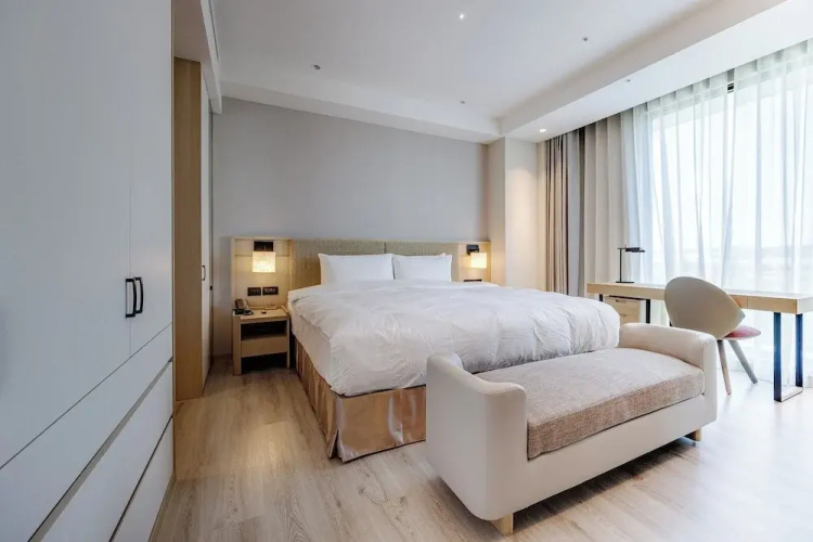 Boutech Wuri Village Hotel