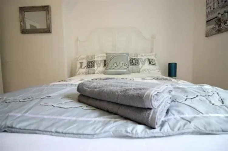 43Chicksand Guest Apartment