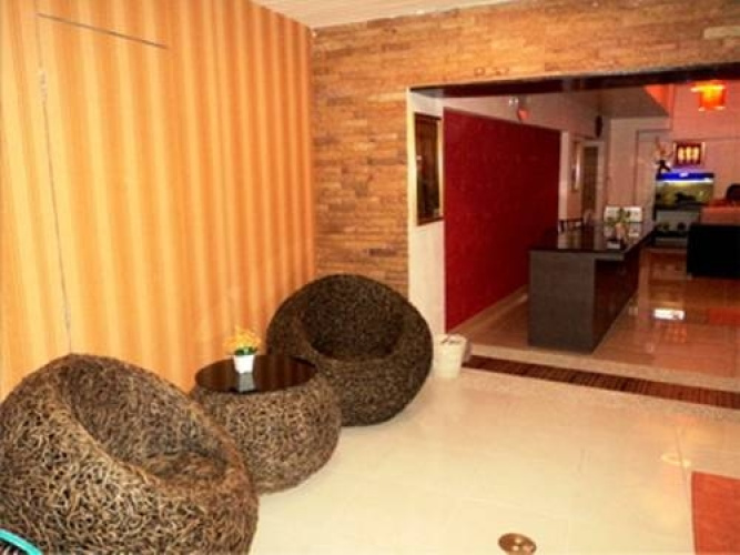 Baan Taweesup Apartment