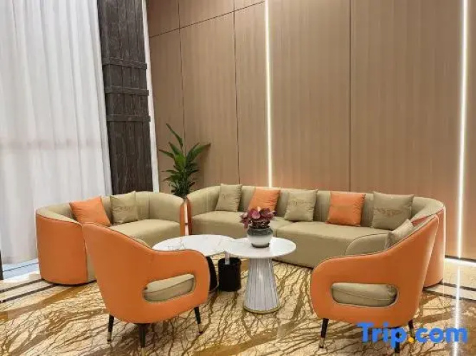 Yayur Hotel