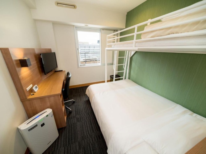 Economy Quadruple room