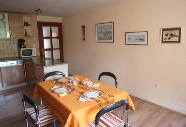 1 Bedroom Apartment with sea view