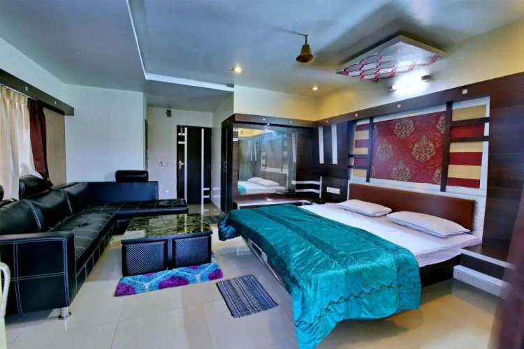 Hotel Rohini International