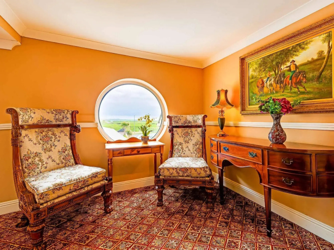 Bellbridge House Hotel
