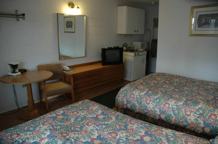 Blue Moon Motel