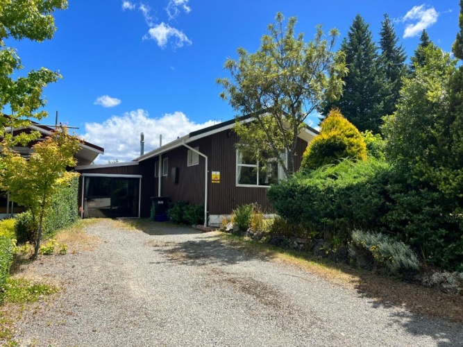 3 Bedrooms Cottage