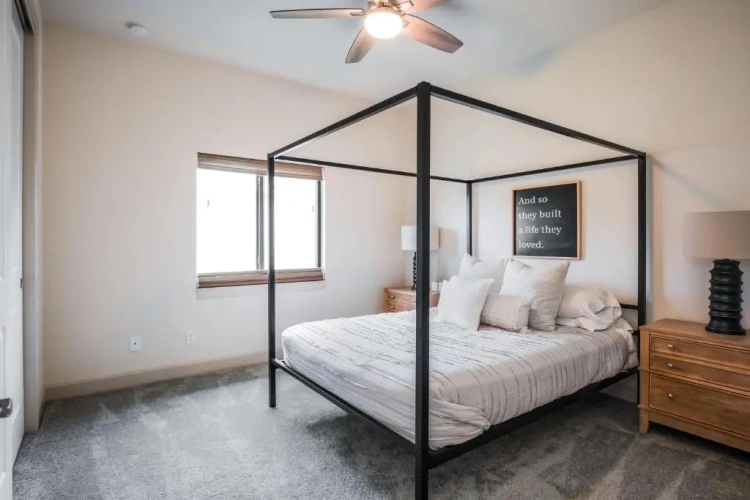 4 Bedrooms Cottage