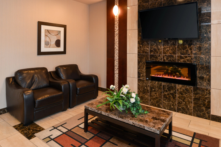 Holiday Inn Express & Suites Edmonton North photo 16