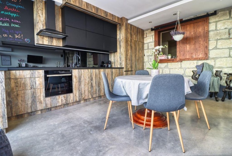 2 Bedrooms Double Apartment