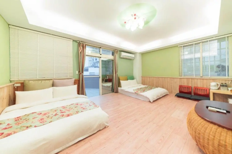 Luxury Quadruple room with balcony and with view