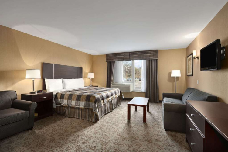 Days Inn by Wyndham Brampton photo 6