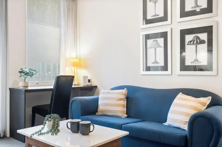Stylish Central Studio With Gym
