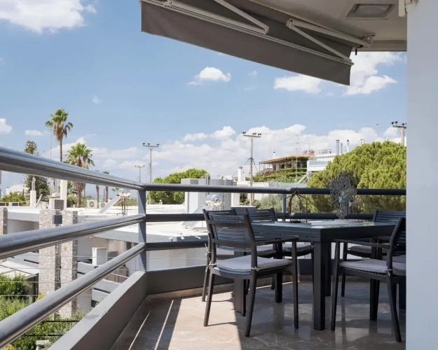 2 Bedrooms Deluxe Apartment with balcony and with sea view