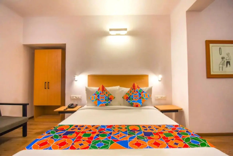 Fabhotel Heera Holiday Inn