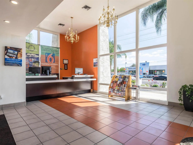 Motel 6 Redlands, CA