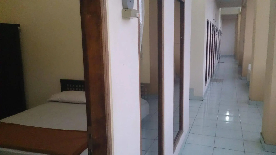 佩莫干登巴萨红门旅馆(RedDoorz @ Pemogan Denpasar)