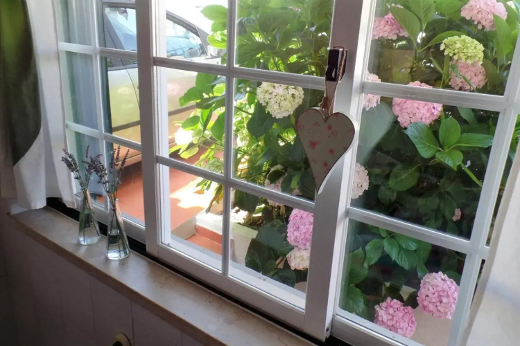 FlowerHouse