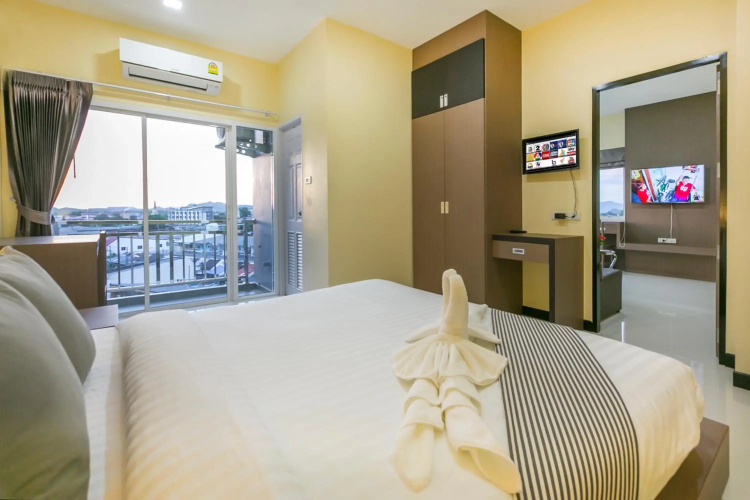 ตะวันอพาร์ทเม้นท์โอเทลThawanapartmentHotel