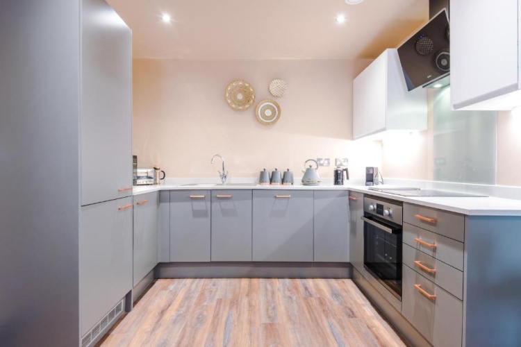 2 Bedrooms Apartment