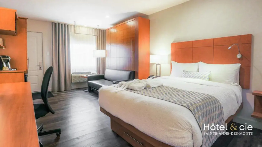 Motel Monaco Des Monts