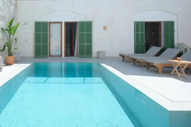 Superior Double room with pool view