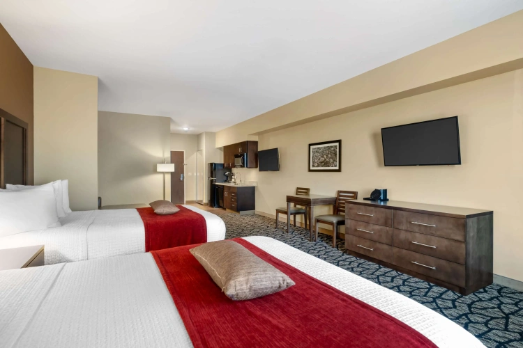 Quadruple Suite