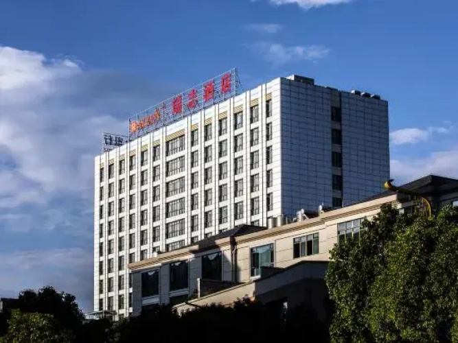 Rayzen hotel