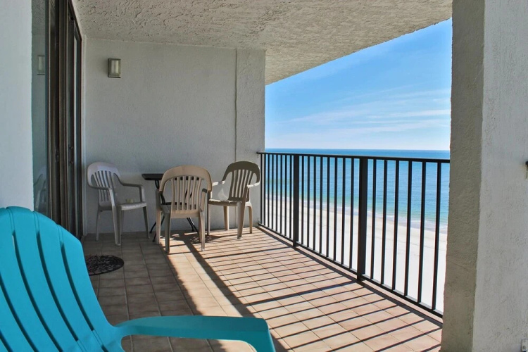 Romar Tower by Young Suncoast