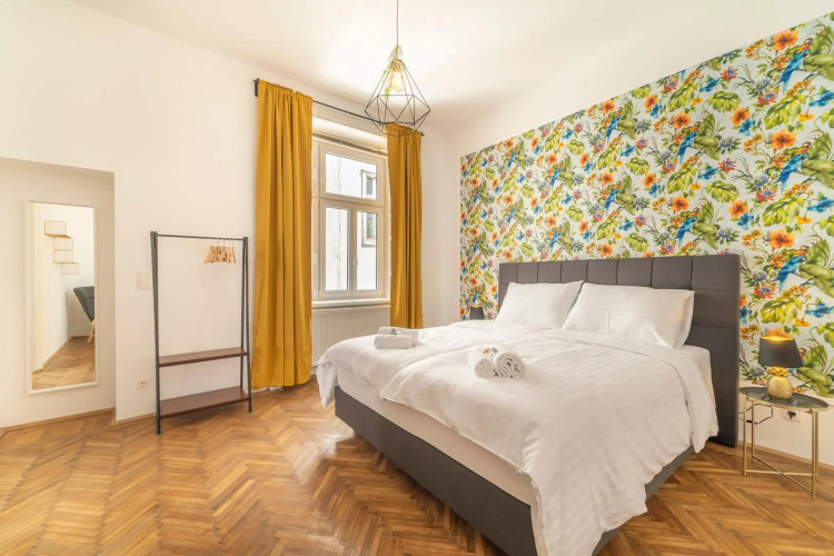 Generous Apartment next to the Mariahilferstraße