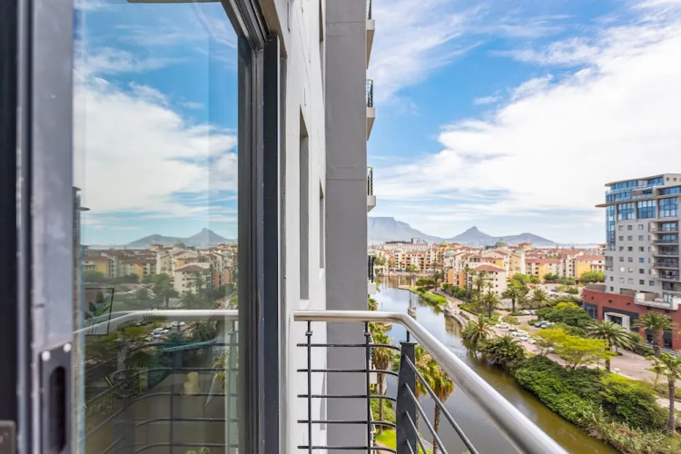 Knightsbridge 702w by Ctha