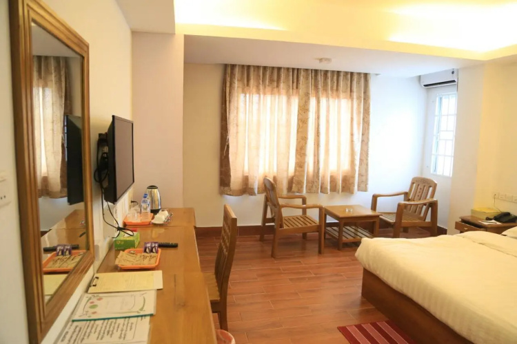 Sky Hotel Hlaing Thar Yar Yangon