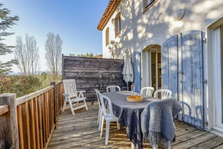 3 Bedrooms Duplex Cottage