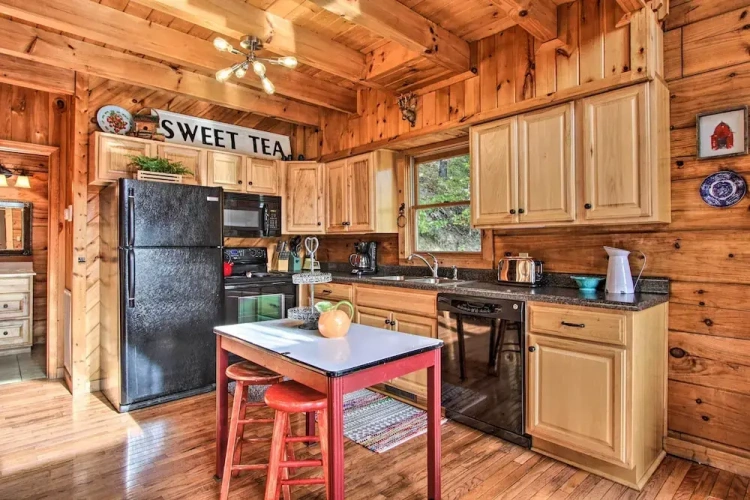 2 Bedrooms Cottage
