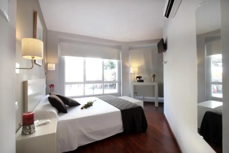 DormaValencia Hostal del Regne