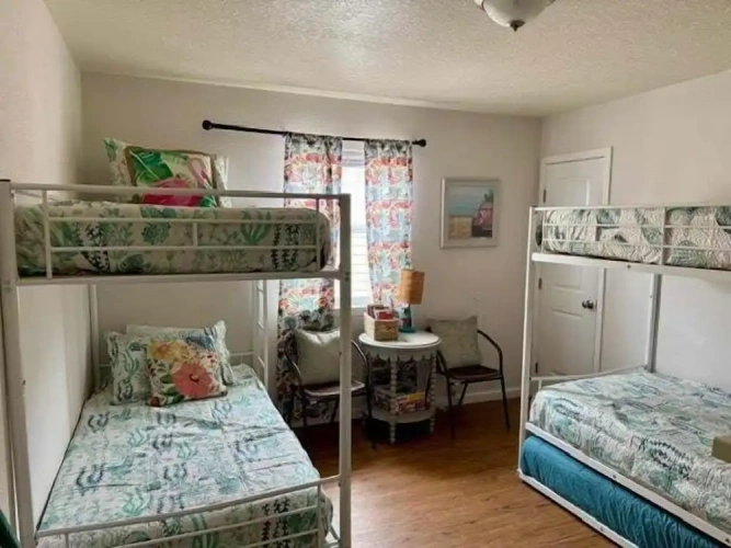 3 Bedrooms Cottage