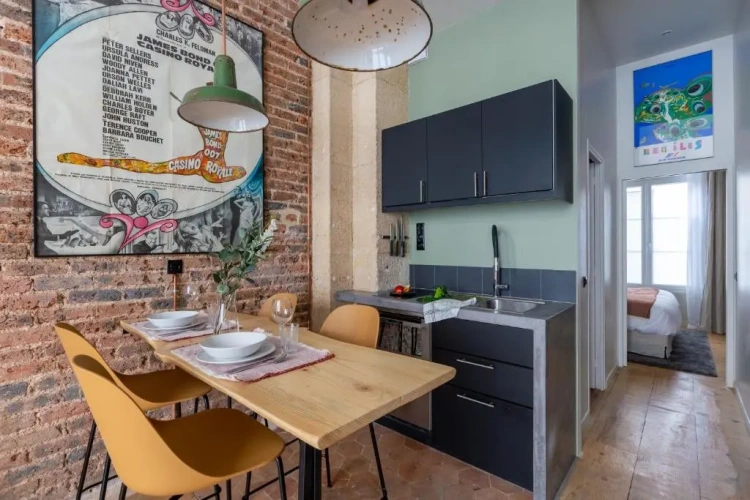1 Bedroom Apartment